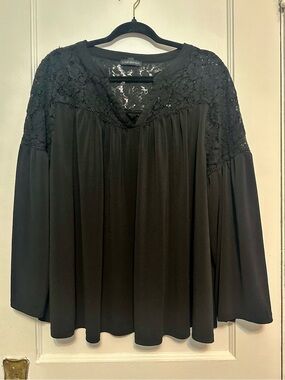 Lane Bryant Lace Yoke Flowy Blouse in Black (22/24)